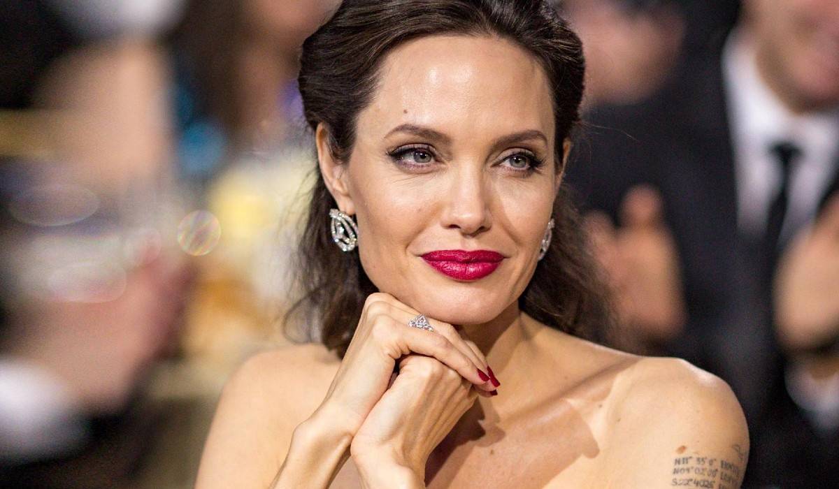 venčanje anđeline džoli