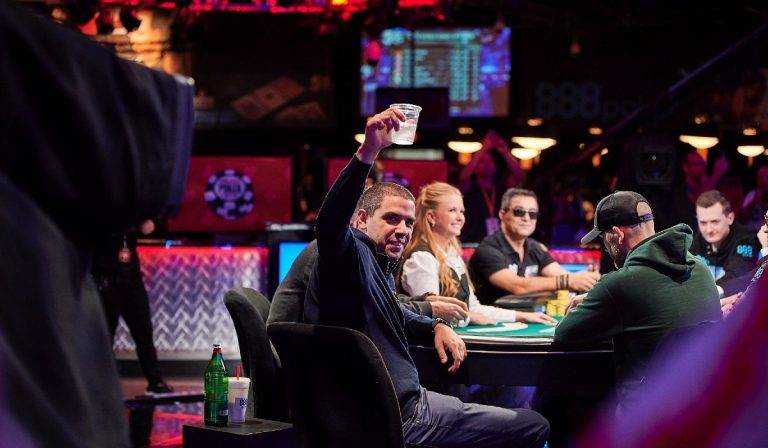 Srbin-Miloš Škrbić-online casino bonus