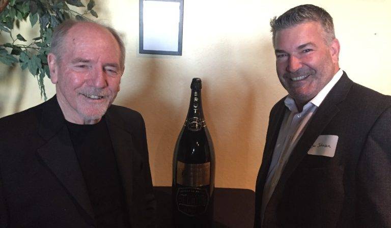 Don Džonson-blekdžek-šampanjac-online casino bonus