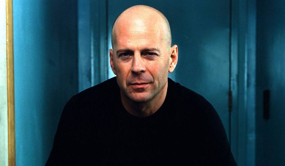 brus vilis-online casino bonus-holivud