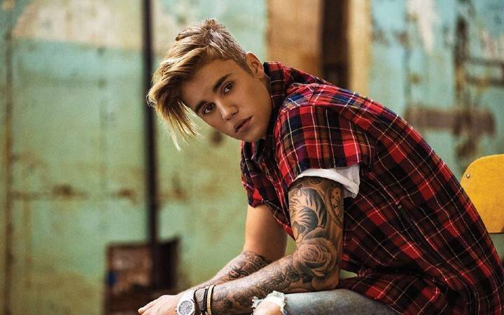Džastin Biber-online casino bonus-poker-tattoo